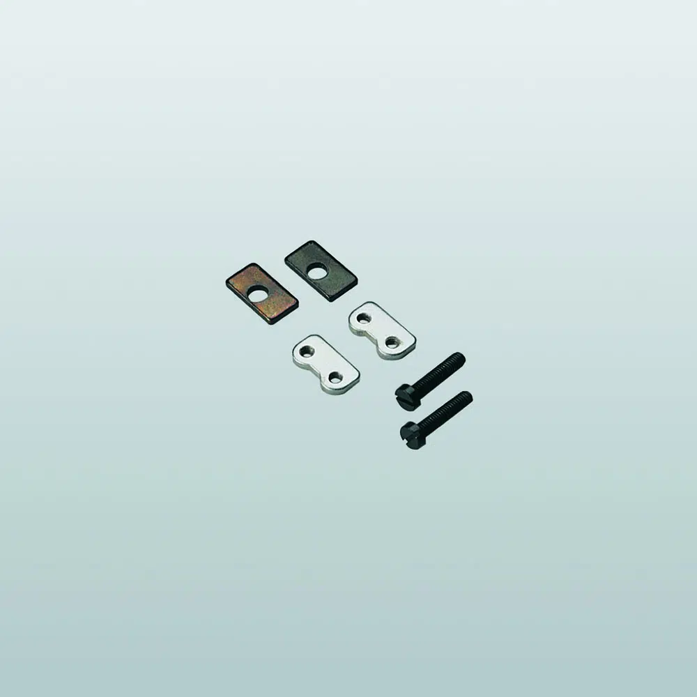 SAVIO KIT VITI E PIASTRINE PER ARTICOLO 915.1